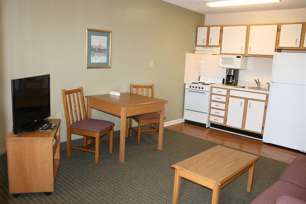 Affordable Suites Charlottesville Extérieur photo