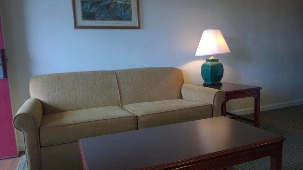 Affordable Suites Charlottesville Extérieur photo