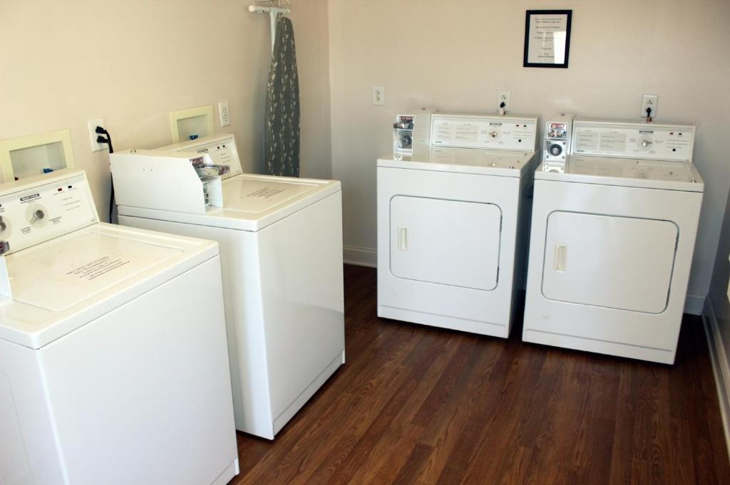 Affordable Suites Charlottesville Extérieur photo