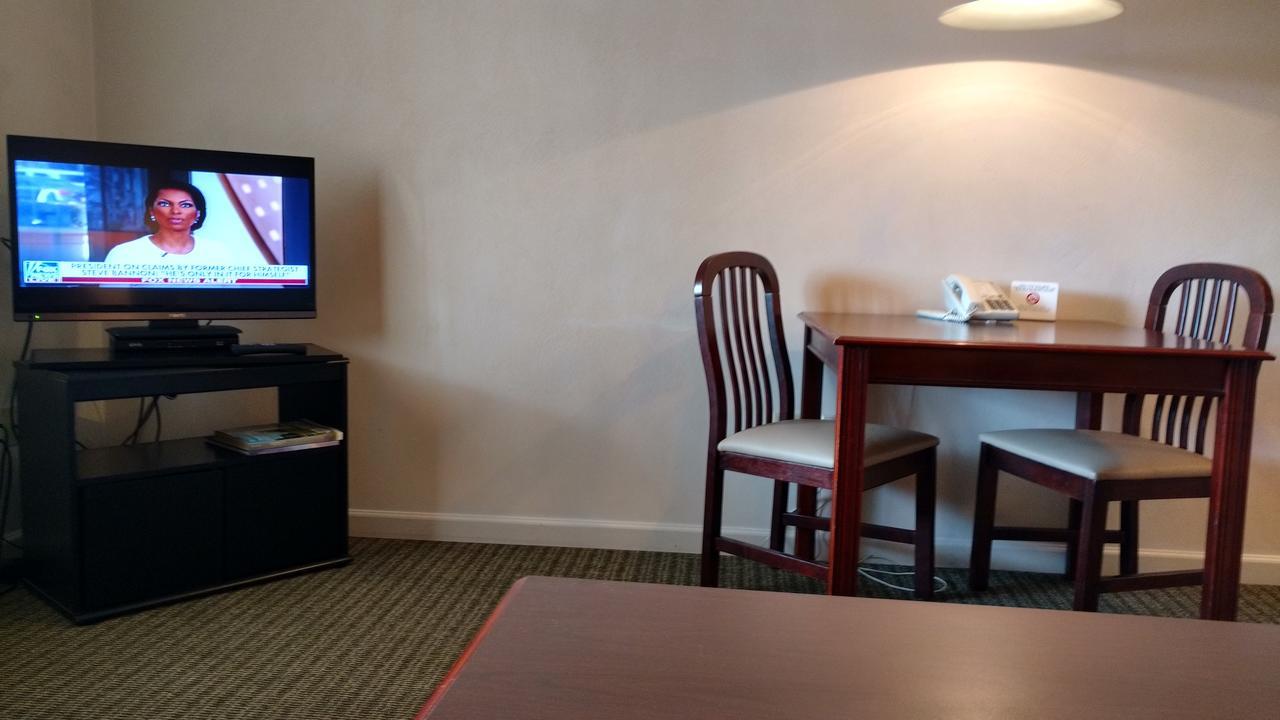 Affordable Suites Charlottesville Extérieur photo