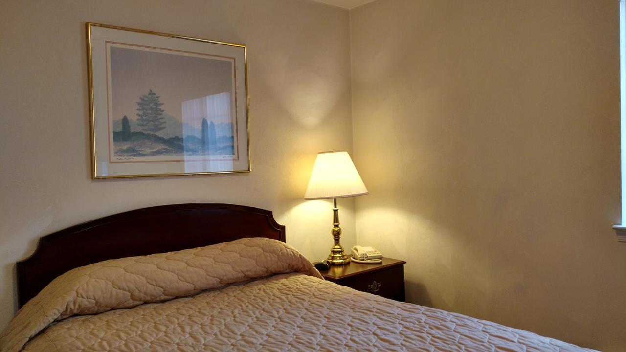 Affordable Suites Charlottesville Extérieur photo