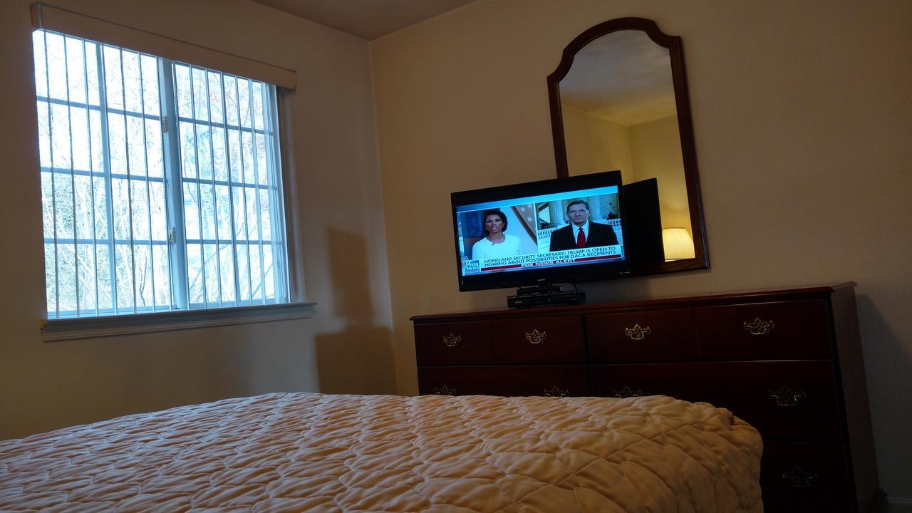 Affordable Suites Charlottesville Extérieur photo
