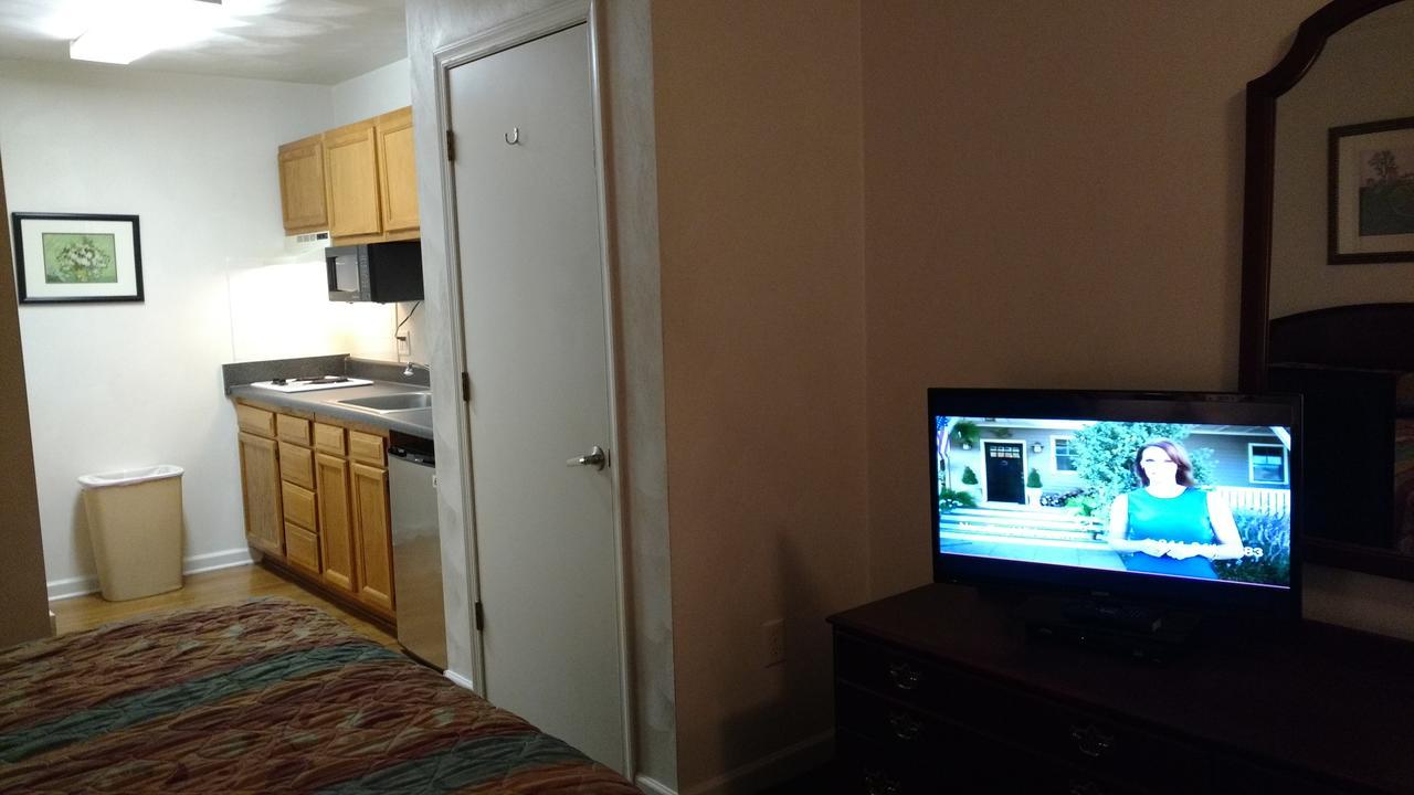 Affordable Suites Charlottesville Extérieur photo
